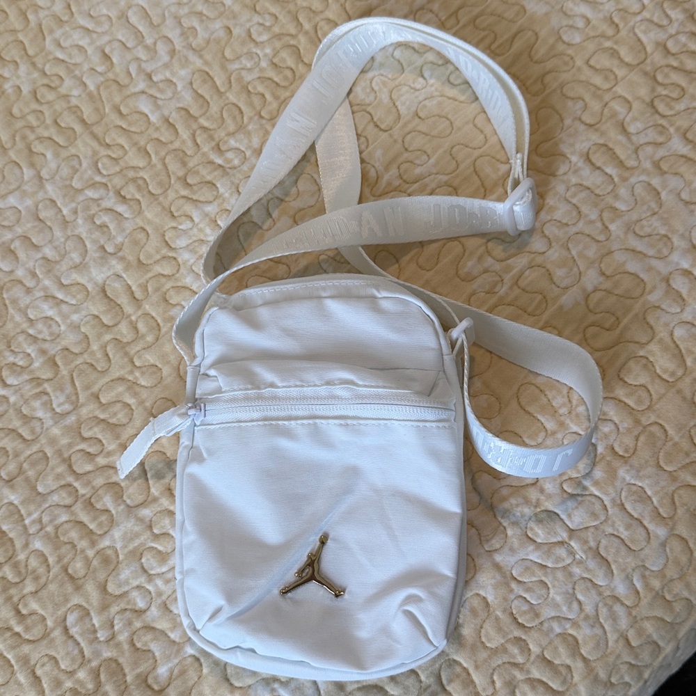 Jordan Festival Crossbody Bag White and Gold - RARE